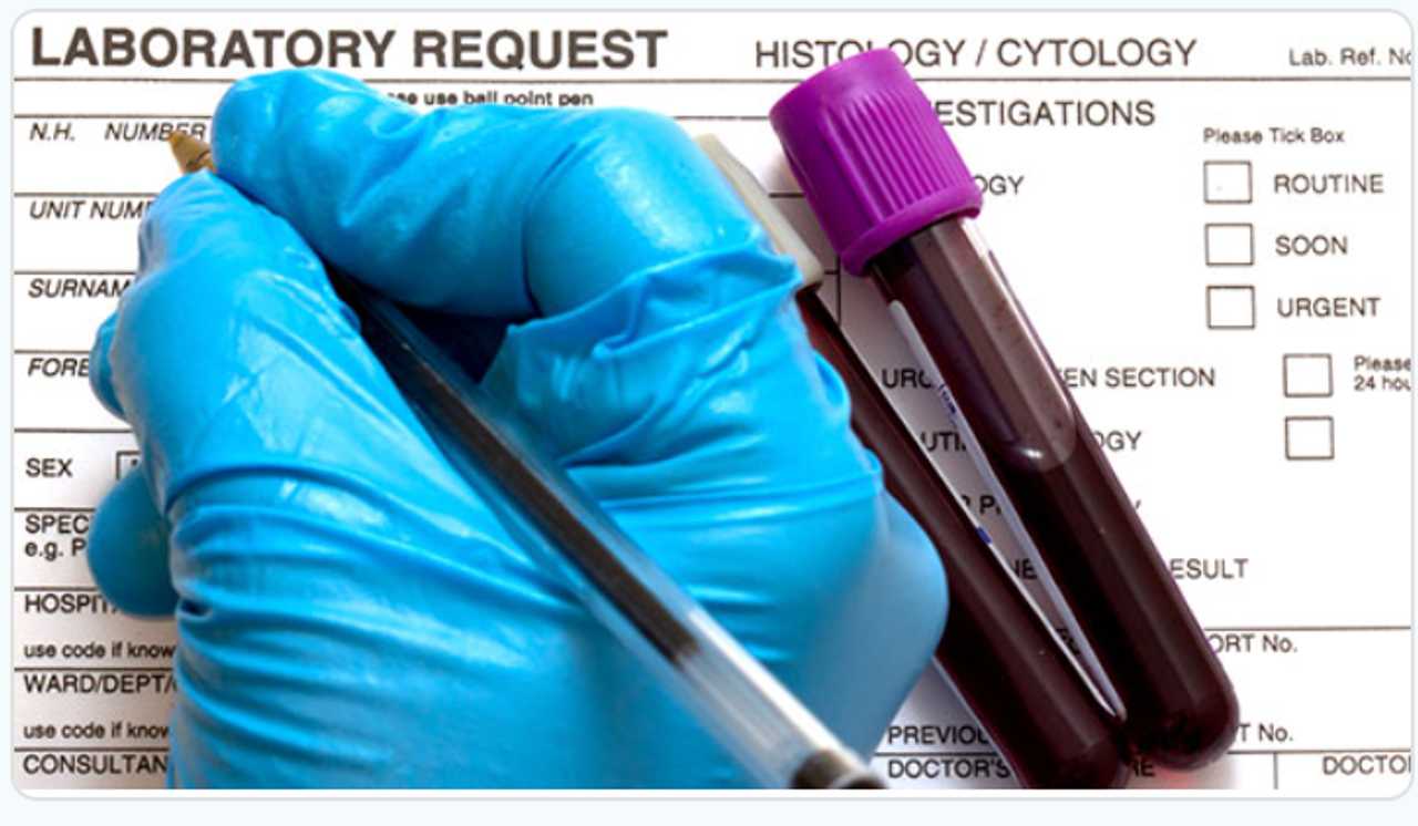 Influencer de belleza ‘no puede reconocerse’ a sí misma después de desarrollar un síntoma inesperado de embarazo a los 4 meses (exclusivo)