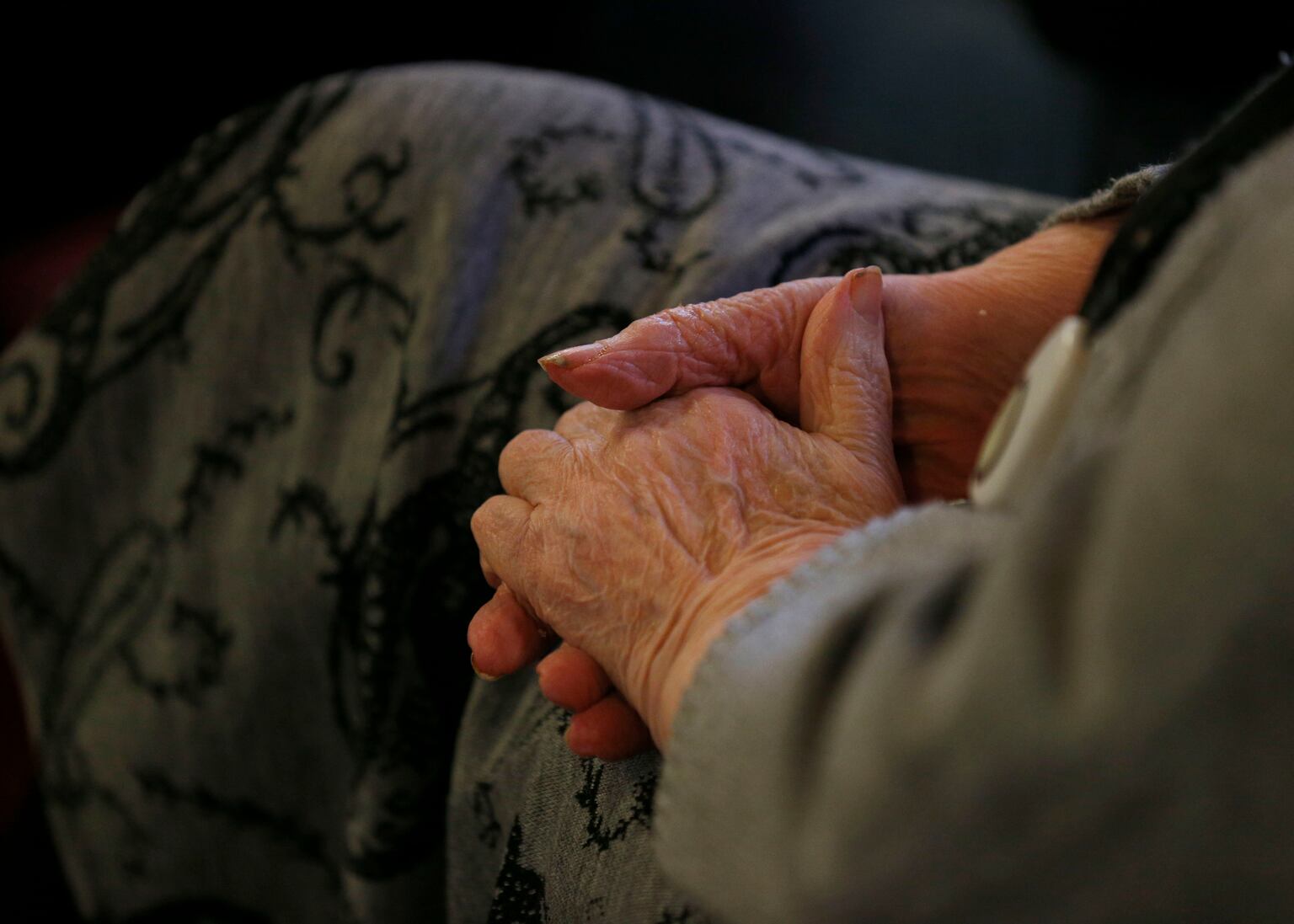 La gente apenas está comprendiendo para qué sirve el pequeño agujero en los recortadores de uñas