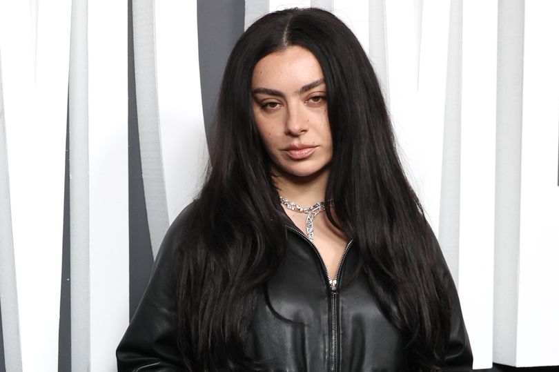 Los chistes épicos de Kevin Hart y Dwayne Johnson en el set de ‘Jumanji 4’ son demasiado divertidos para perderse