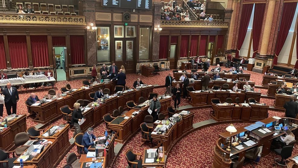 Orçamento estadual proposto pelos republicanos do Senado de Iowa no valor de cerca de 9,6 bilhões de dólares