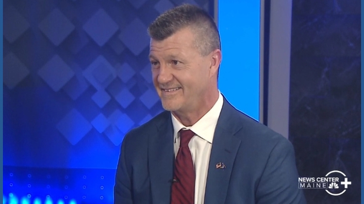 Ex-presidente da rede de academias Ben Midgley busca a indicação republicana para governador do Maine