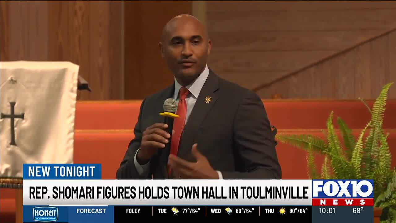 Figuras da Câmara realiza reunião com a comunidade perto da cidade natal