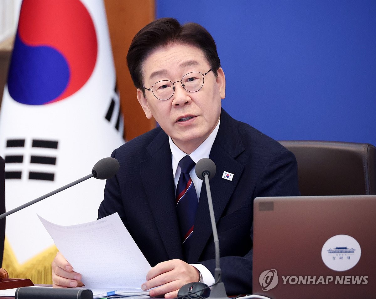 (LEAD) Lee exige medidas ousadas para lidar com as preocupações sobre a situação energética, incluindo decreto econômico de emergência se necessário.